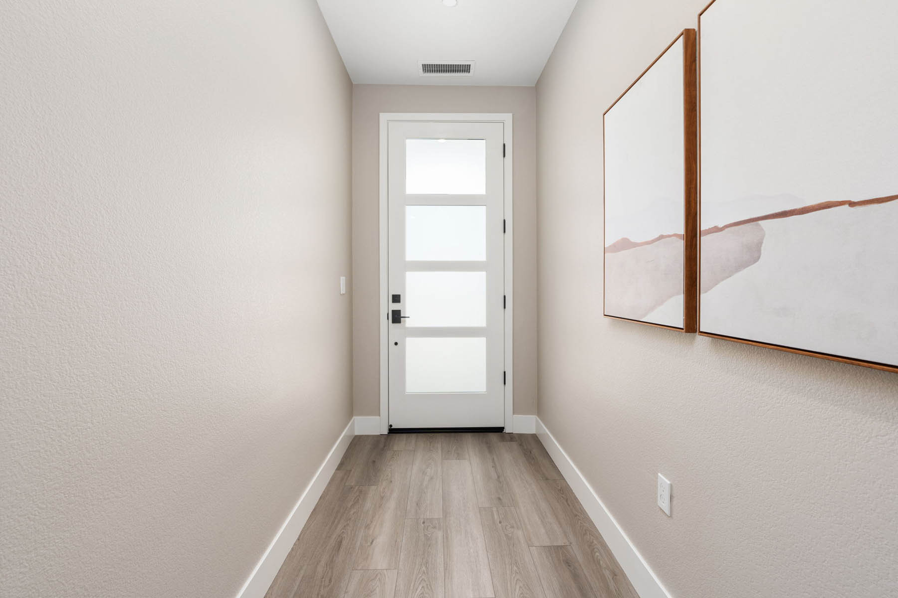 28-web-or-mls-Heritage Crossing-28