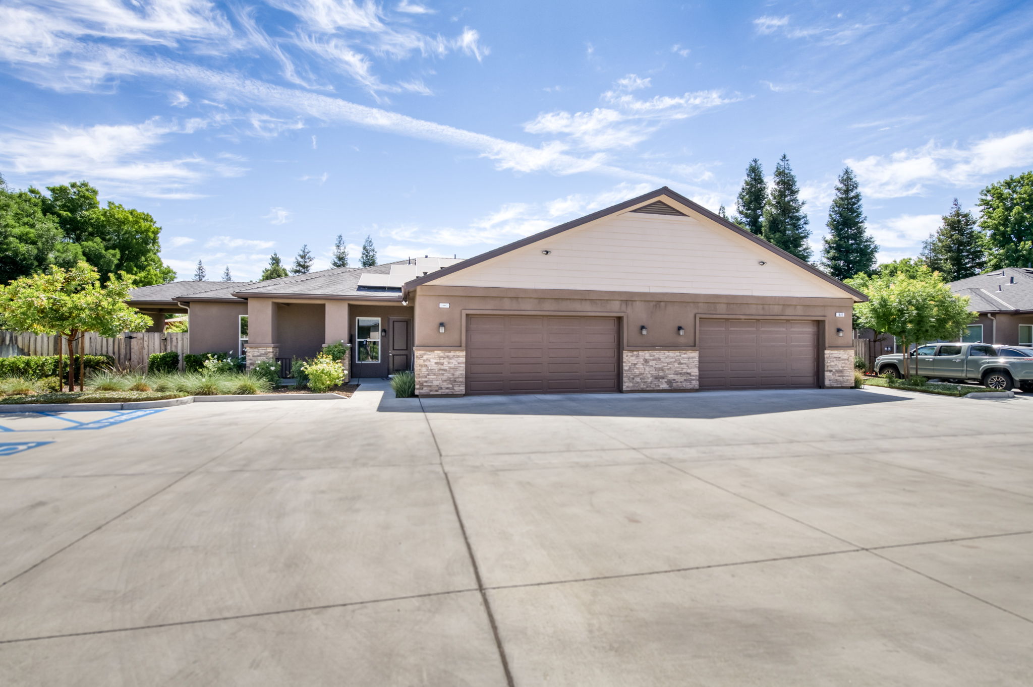 11-web-or-mls-MLS-1011