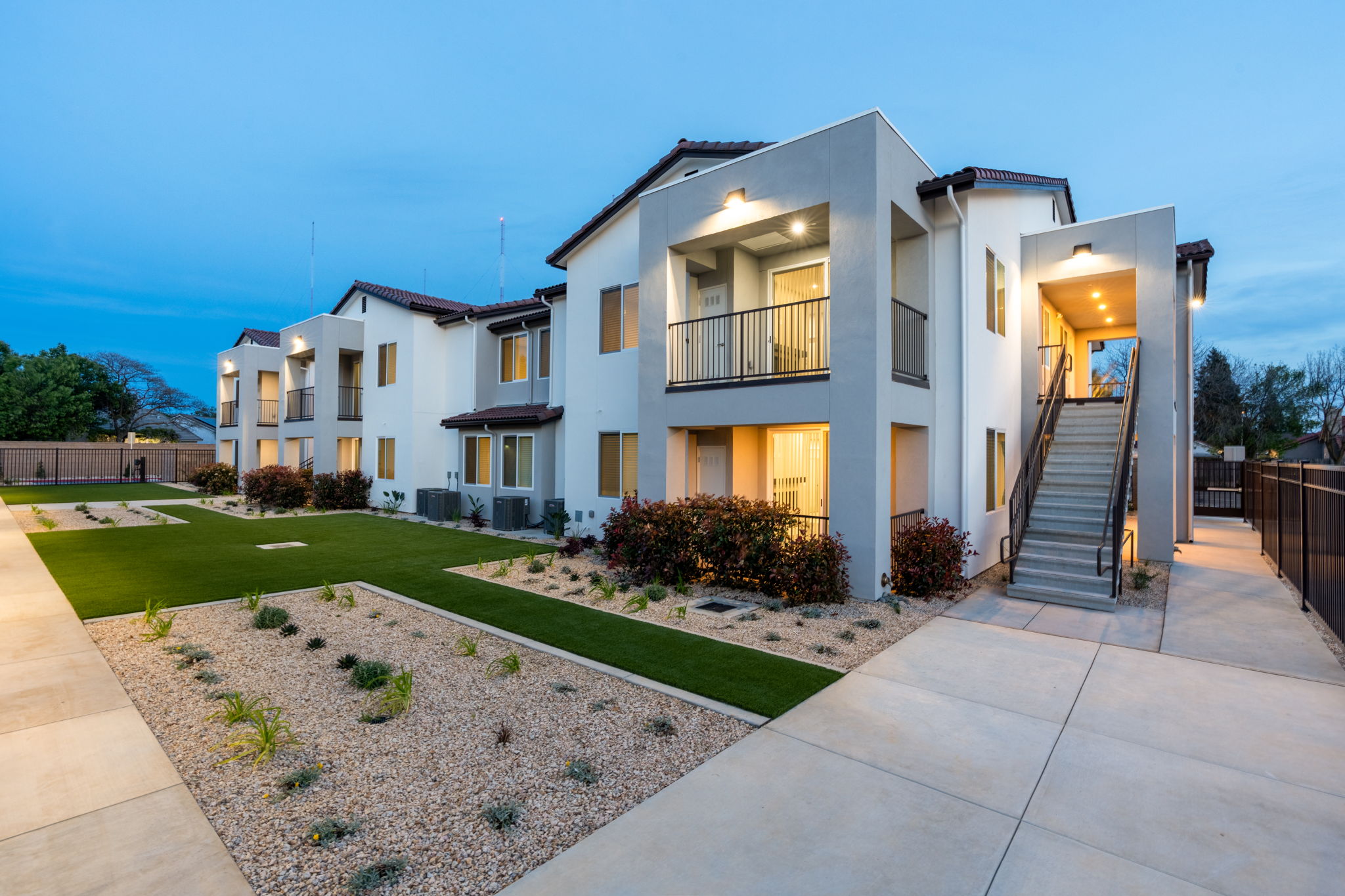 9-web-or-mls-The Palms Luxury Apartments-9